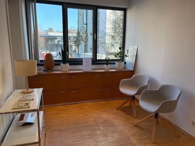 Pronájem kanceláře 100 m², Maria-Eich-Str. 6a, München, Bavorsko Pronájem kanceláře 100 m², Maria-Eich-Str. 6a, München, Bavorsko