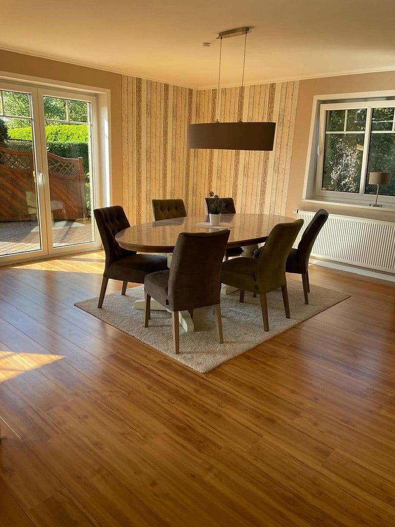 Prodej domu 190 m², pozemek 1.136 m², Wanna, Dolní Sasko Prodej domu 190 m², pozemek 1.136 m², Wanna, Dolní Sasko