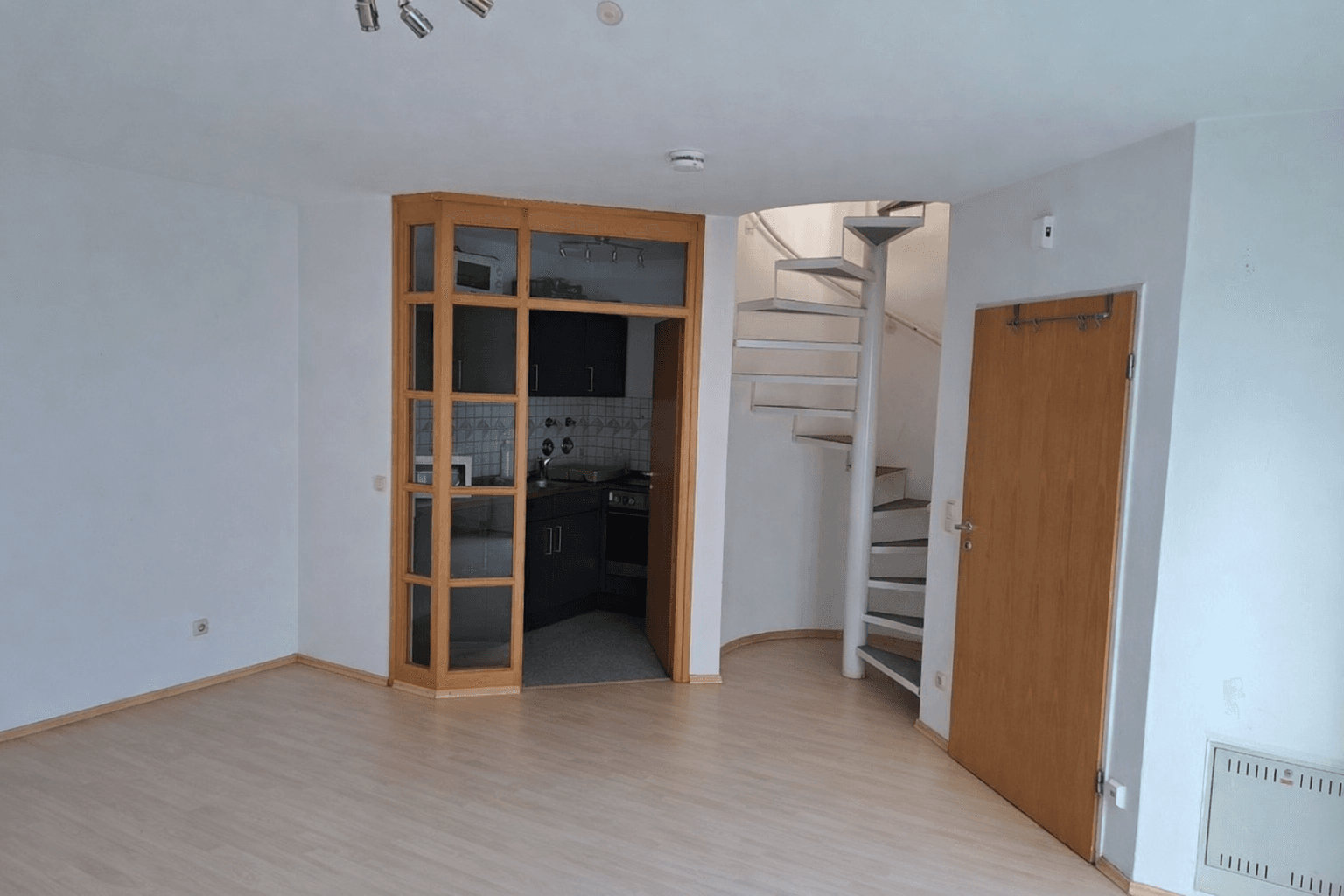Pronájem bytu 2+1 54 m², Maximilianstraße 57, Mindelheim, Bavorsko Pronájem bytu 2+1 54 m², Maximilianstraße 57, Mindelheim, Bavorsko