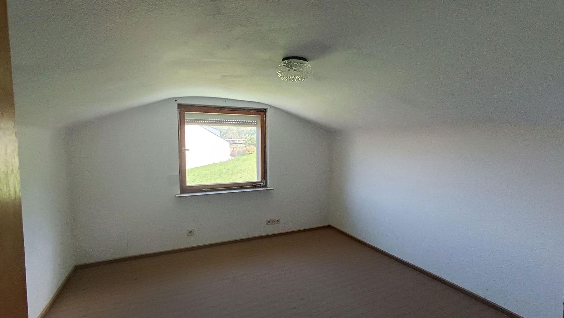Prodej domu 185 m², pozemek 751 m², Retzstadt, Bavorsko Prodej domu 185 m², pozemek 751 m², Retzstadt, Bavorsko