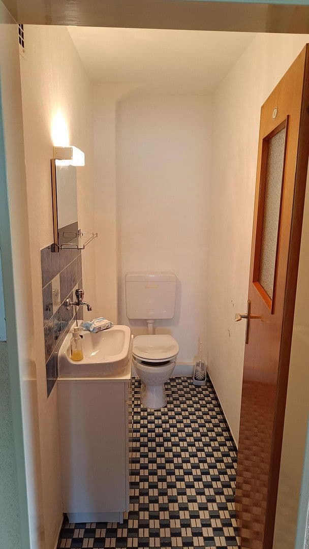 Prodej domu 185 m², pozemek 751 m², Retzstadt, Bavorsko Prodej domu 185 m², pozemek 751 m², Retzstadt, Bavorsko