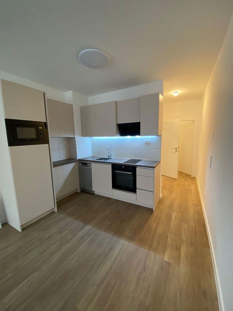 Pronájem bytu 1+1 40 m², Gymnasiumstr. 73-75, Pforzheim, Bádensko-Württembersko Pronájem bytu 1+1 40 m², Gymnasiumstr. 73-75, Pforzheim, Bádensko-Württembersko