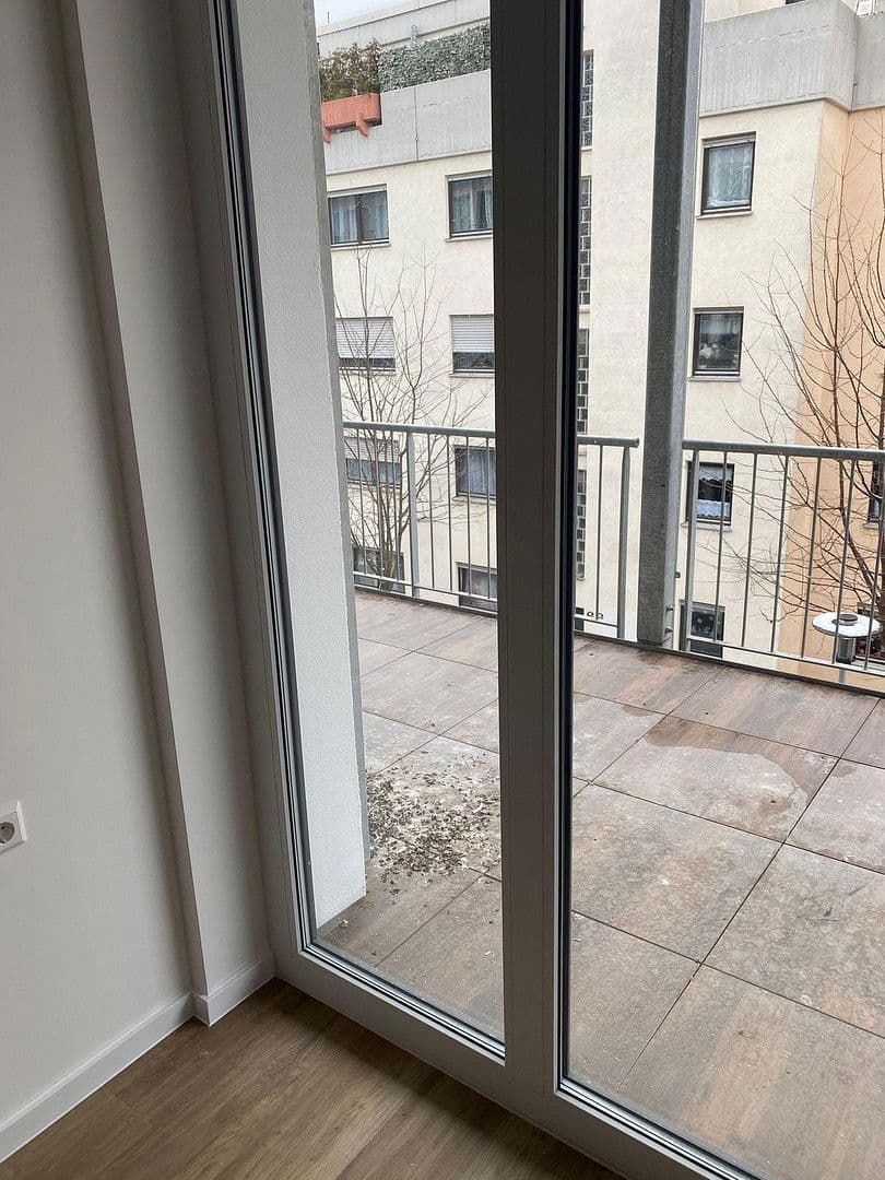 Pronájem bytu 1+1 40 m², Gymnasiumstr. 73-75, Pforzheim, Bádensko-Württembersko Pronájem bytu 1+1 40 m², Gymnasiumstr. 73-75, Pforzheim, Bádensko-Württembersko