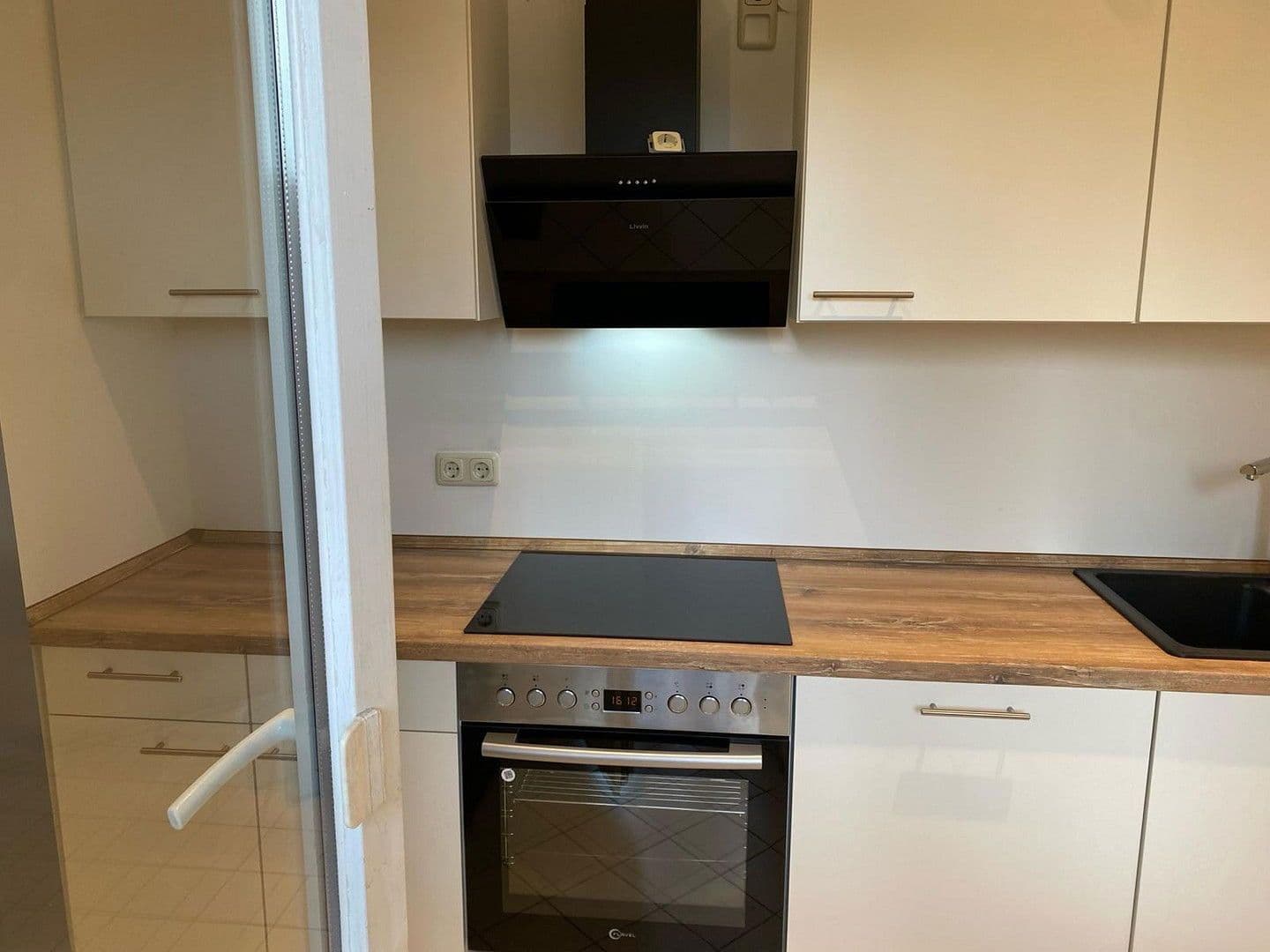 Pronájem bytu 3+1 64 m², Gohliser Straße 22, Leipzig, Sasko Pronájem bytu 3+1 64 m², Gohliser Straße 22, Leipzig, Sasko