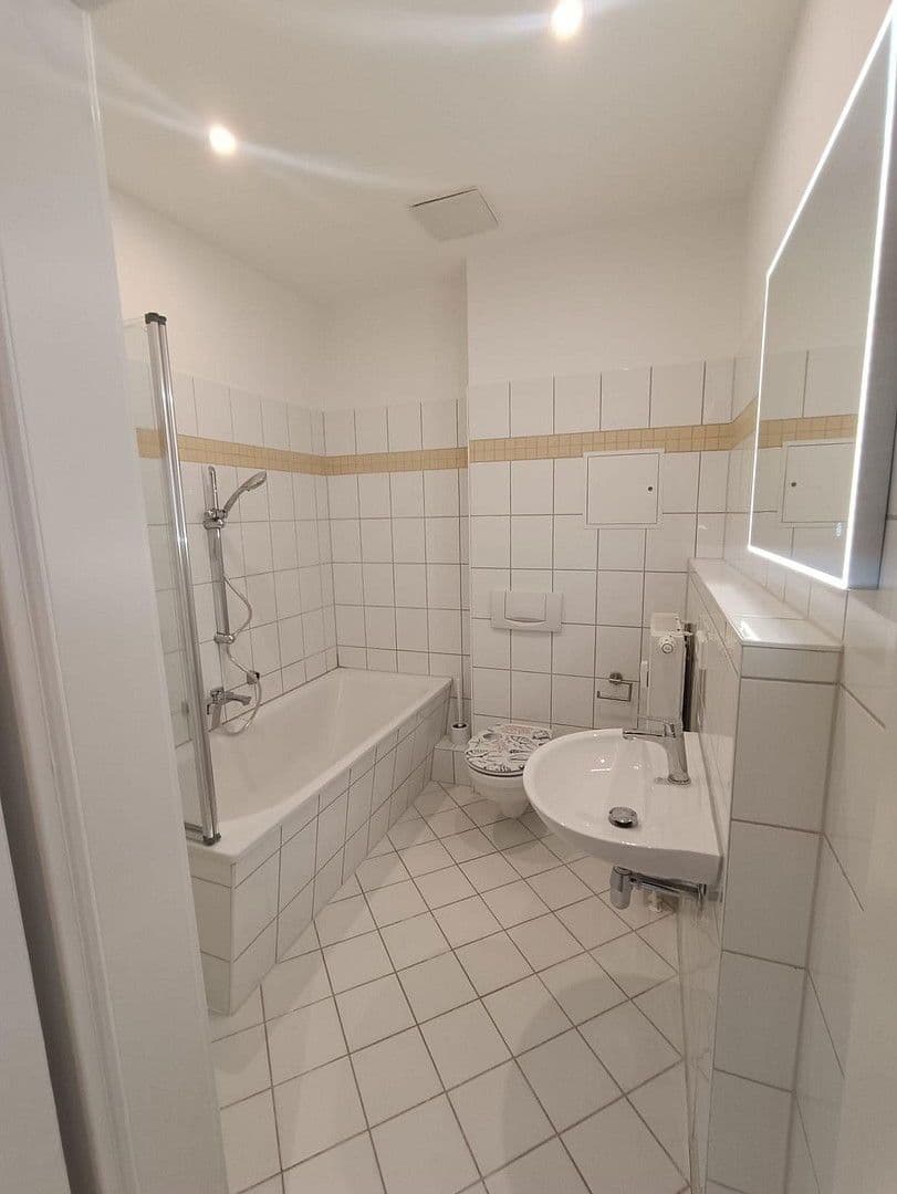 Pronájem bytu 3+1 64 m², Gohliser Straße 22, Leipzig, Sasko Pronájem bytu 3+1 64 m², Gohliser Straße 22, Leipzig, Sasko