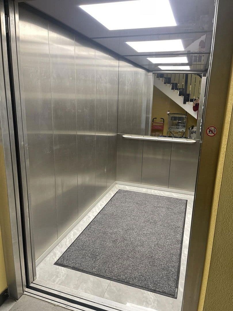 Pronájem nebytového prostoru 1.280 m², Pastetten, Bavorsko Pronájem nebytového prostoru 1.280 m², Pastetten, Bavorsko