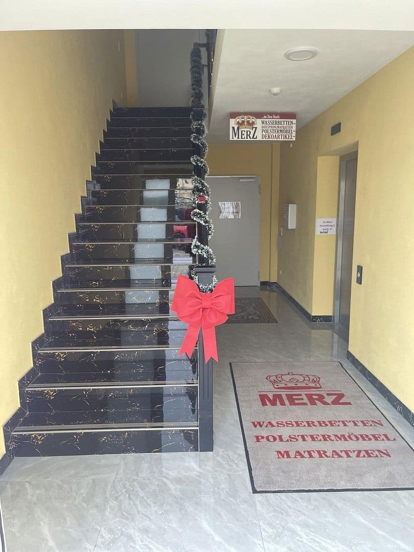 Pronájem nebytového prostoru 1.280 m², Pastetten, Bavorsko Pronájem nebytového prostoru 1.280 m², Pastetten, Bavorsko