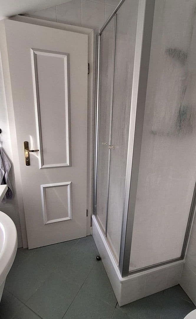 Pronájem bytu 3+kk 100 m², Deubener Str. 37, Dresden, Sasko Pronájem bytu 3+kk 100 m², Deubener Str. 37, Dresden, Sasko