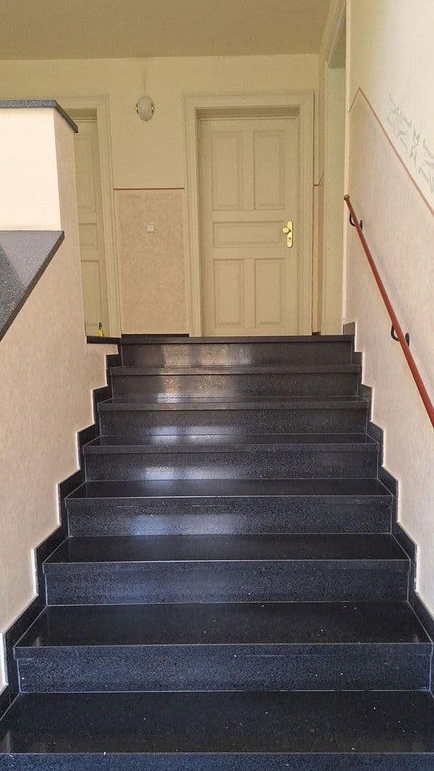 Pronájem bytu 3+kk 100 m², Deubener Str. 37, Dresden, Sasko Pronájem bytu 3+kk 100 m², Deubener Str. 37, Dresden, Sasko