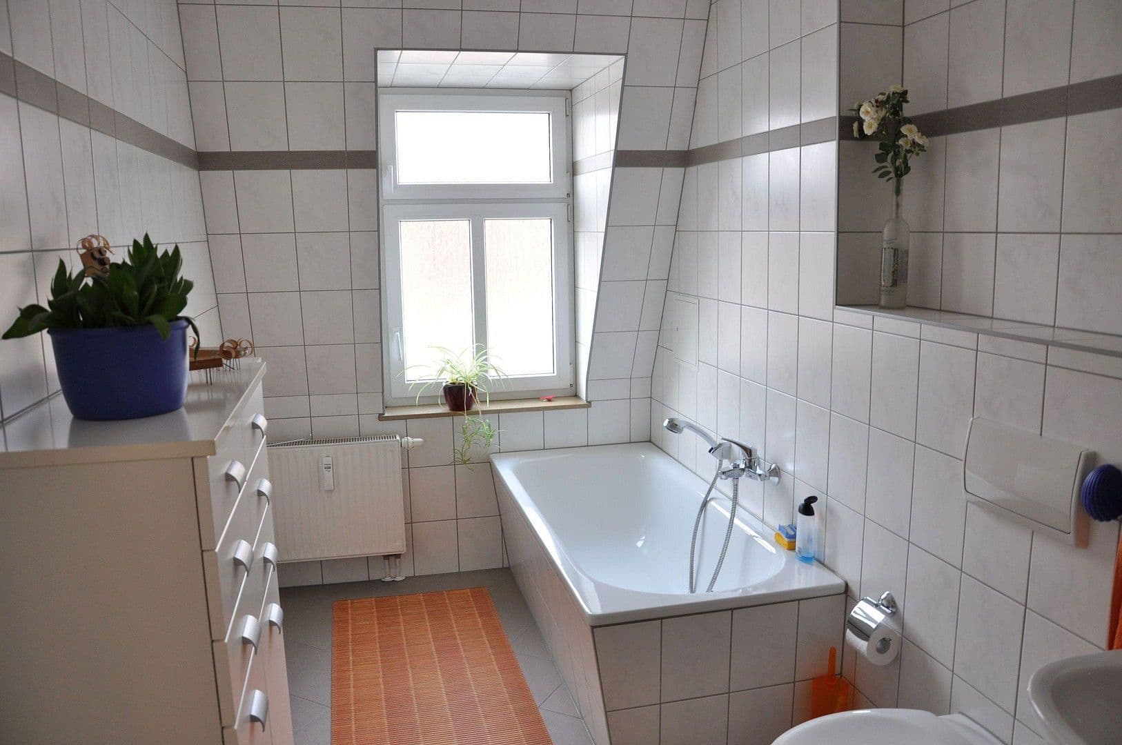 Pronájem bytu 3+kk 100 m², Deubener Str. 37, Dresden, Sasko Pronájem bytu 3+kk 100 m², Deubener Str. 37, Dresden, Sasko