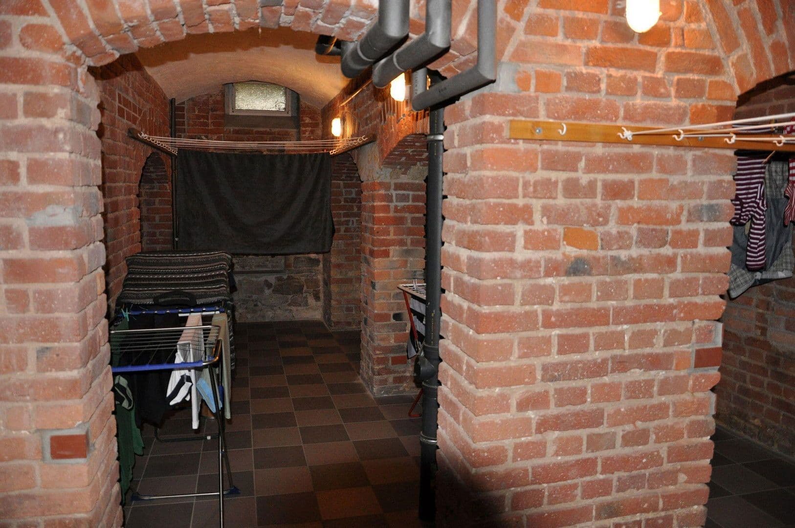 Pronájem bytu 3+kk 100 m², Deubener Str. 37, Dresden, Sasko Pronájem bytu 3+kk 100 m², Deubener Str. 37, Dresden, Sasko