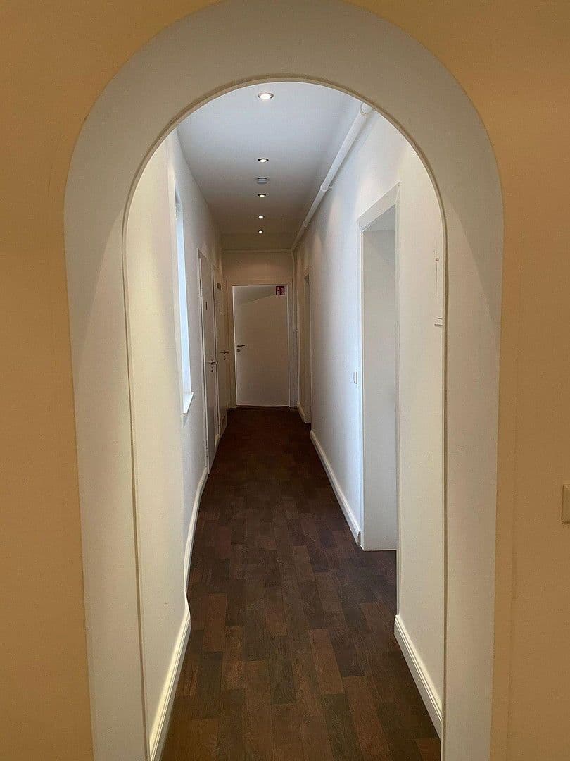 Pronájem bytu 1+1 98 m², Wiesbaden, Hessen Pronájem bytu 1+1 98 m², Wiesbaden, Hessen