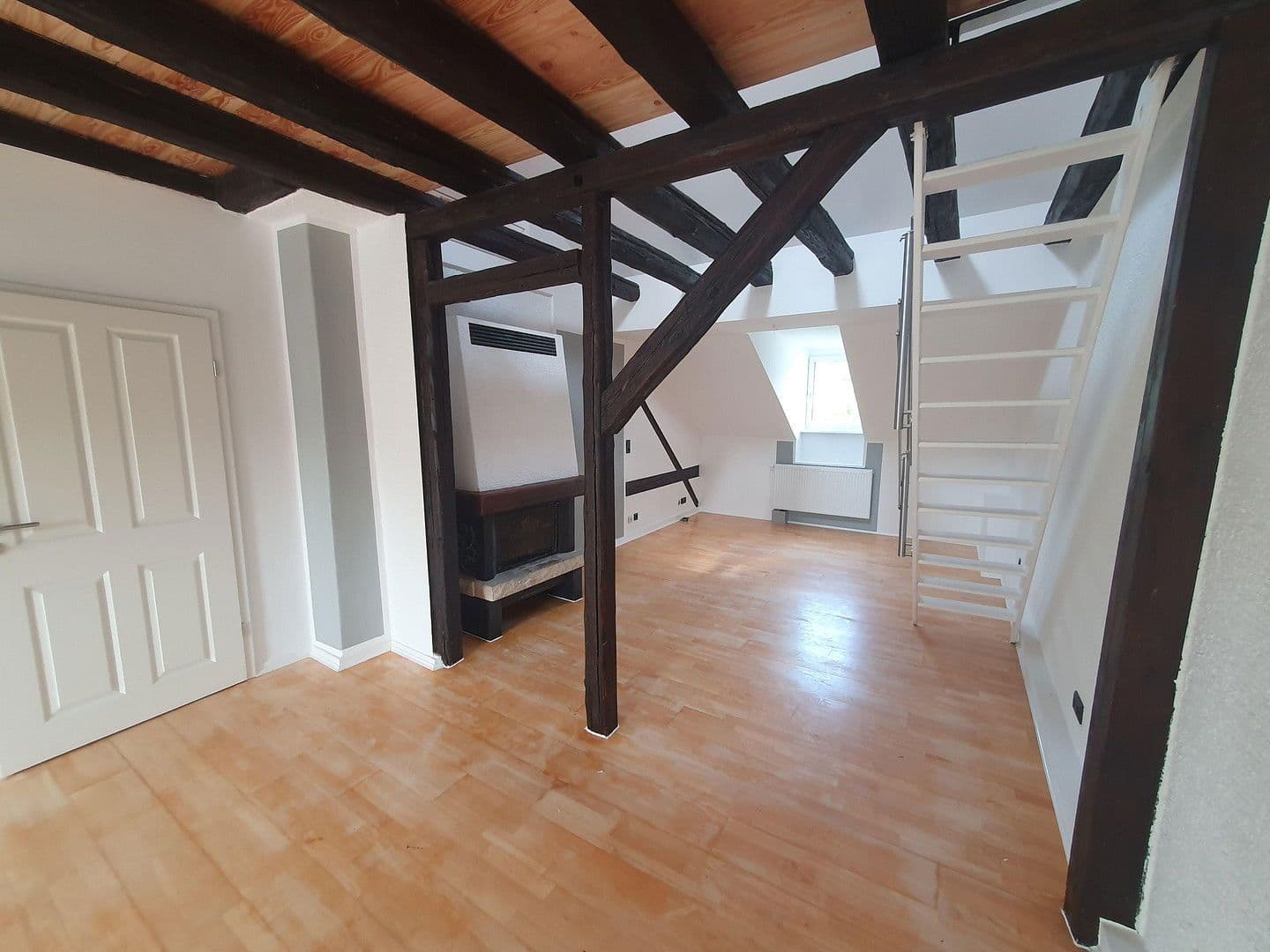 Prodej bytu 4+kk 104 m², Wilhelm-Leuschner-Str., 40, Darmstadt, Hessen Prodej bytu 4+kk 104 m², Wilhelm-Leuschner-Str., 40, Darmstadt, Hessen