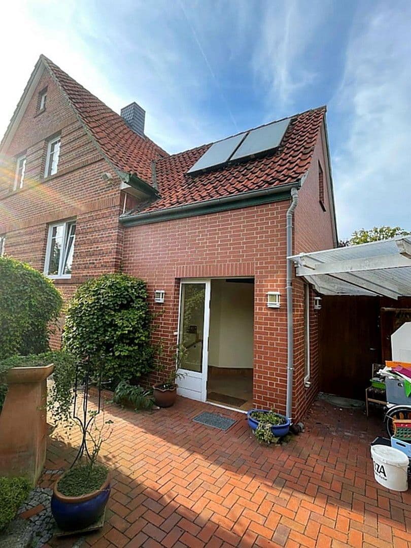 Prodej domu 178 m², pozemek 592 m², Wedemark, Dolní Sasko Prodej domu 178 m², pozemek 592 m², Wedemark, Dolní Sasko