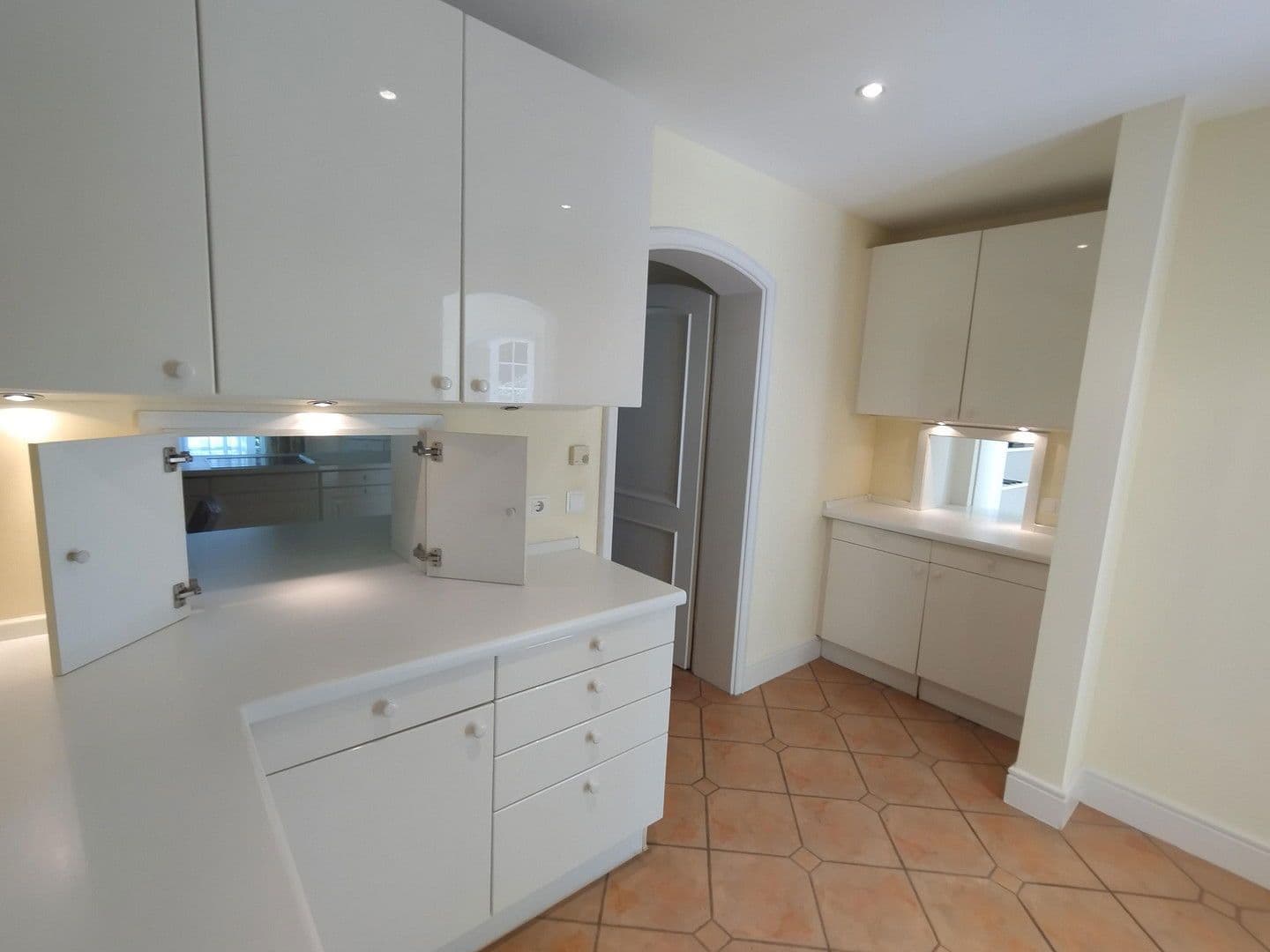 Pronájem domu 357 m², pozemek 1.008 m², Hamburg, Hamburg Pronájem domu 357 m², pozemek 1.008 m², Hamburg, Hamburg