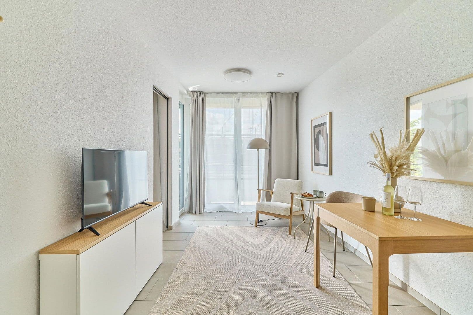 Pronájem bytu 1+kk 32 m², Hölderlinstraße, Bietigheim-Bissingen, Bádensko-Württembersko Pronájem bytu 1+kk 32 m², Hölderlinstraße, Bietigheim-Bissingen, Bádensko-Württembersko