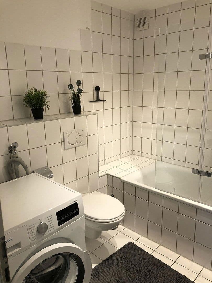 Pronájem bytu 2+1 63 m², Leonbergerstr. 10, Ditzingen, Bádensko-Württembersko Pronájem bytu 2+1 63 m², Leonbergerstr. 10, Ditzingen, Bádensko-Württembersko