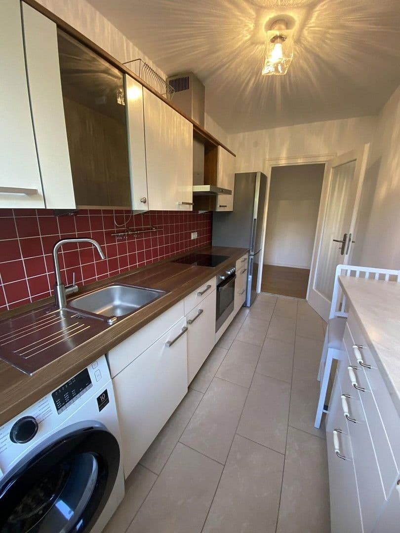 Pronájem bytu 1+1 15 m², Ackermannstrasse 1, München, Bavorsko Pronájem bytu 1+1 15 m², Ackermannstrasse 1, München, Bavorsko