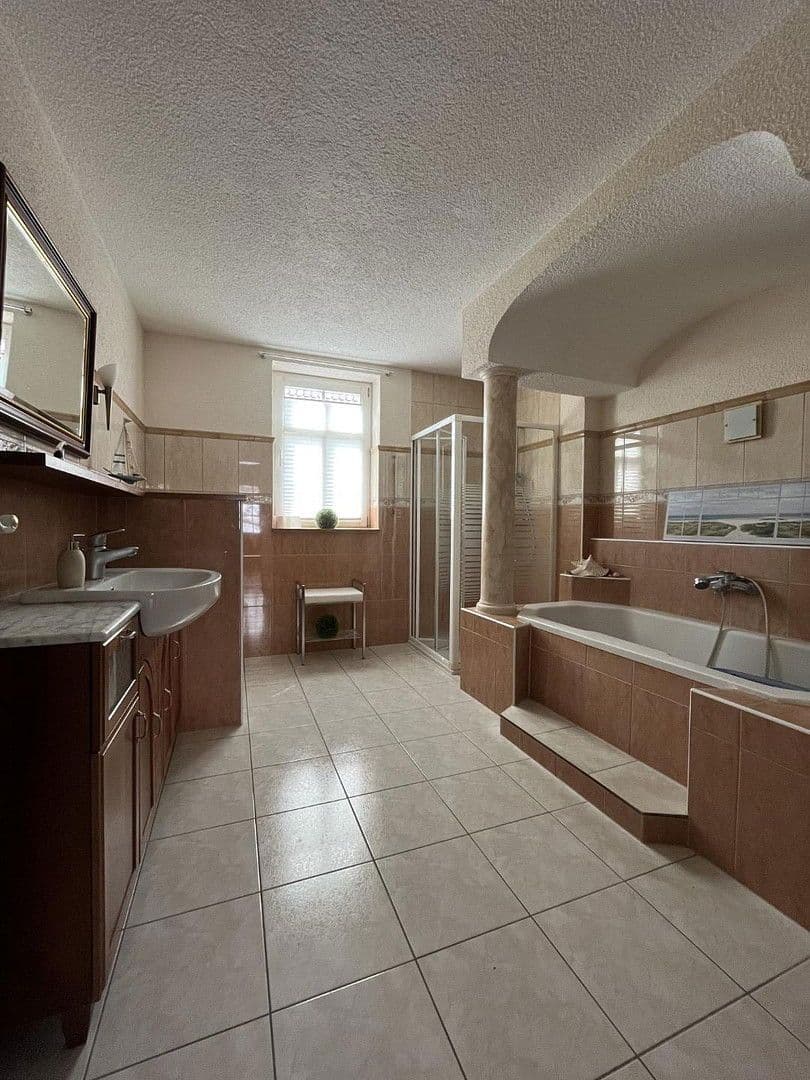 Prodej domu 214 m², pozemek 389 m², Dorfstr. 41, Lindewerra, Durynsko Prodej domu 214 m², pozemek 389 m², Dorfstr. 41, Lindewerra, Durynsko