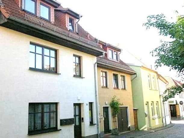 Pronájem bytu 3+1 81 m², Güstrow, Mecklenburg-Vorpommern Pronájem bytu 3+1 81 m², Güstrow, Mecklenburg-Vorpommern