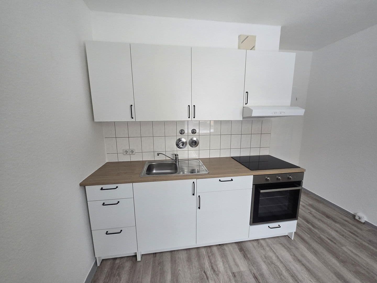 Pronájem bytu 4+1 77 m², Pilzheide 11, Heideblick, Braniborsko Pronájem bytu 4+1 77 m², Pilzheide 11, Heideblick, Braniborsko