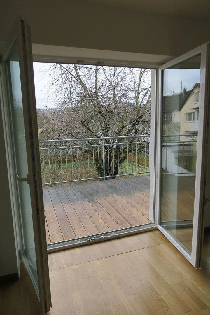 Pronájem bytu 2+1 71 m², Leinfelden-Echterdingen, Bádensko-Württembersko Pronájem bytu 2+1 71 m², Leinfelden-Echterdingen, Bádensko-Württembersko