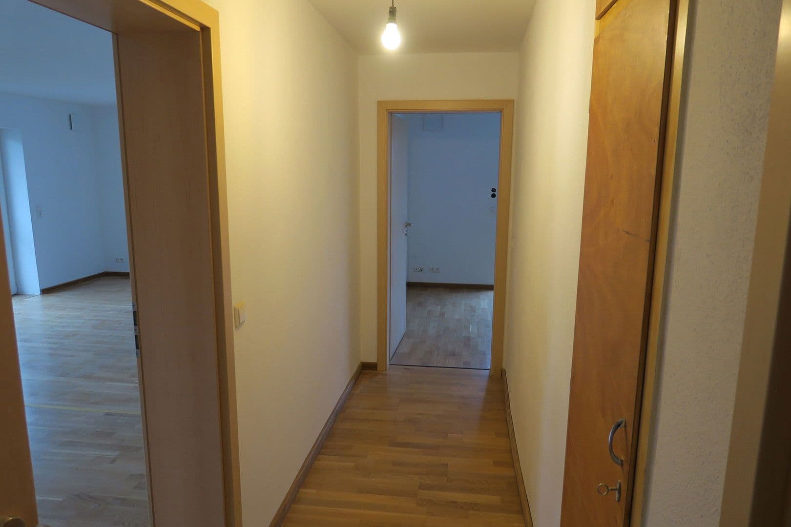 Pronájem bytu 2+1 71 m², Leinfelden-Echterdingen, Bádensko-Württembersko Pronájem bytu 2+1 71 m², Leinfelden-Echterdingen, Bádensko-Württembersko