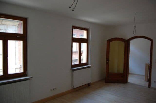 Pronájem domu 102 m², pozemek 98 m², Kuttlerstr. 15, Erlangen, Bavorsko Pronájem domu 102 m², pozemek 98 m², Kuttlerstr. 15, Erlangen, Bavorsko