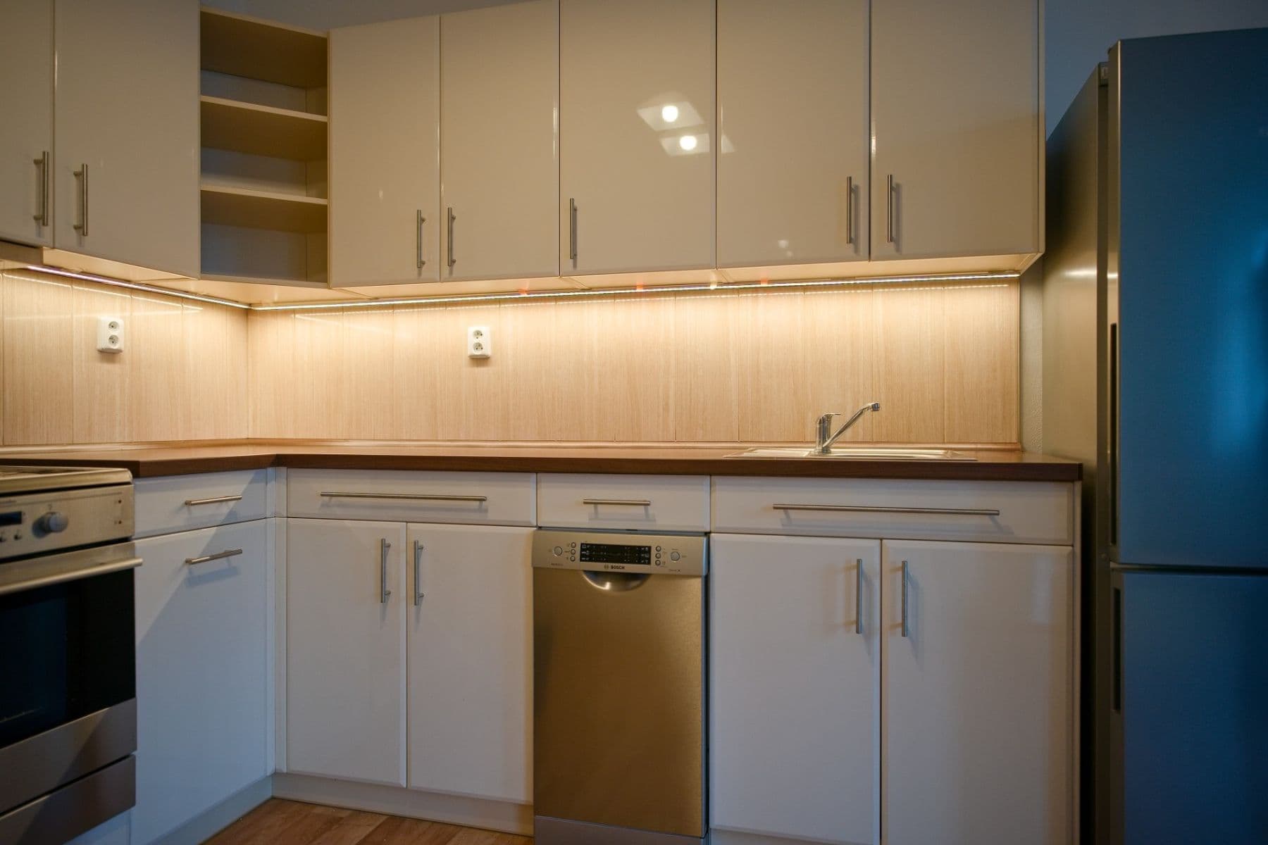 Pronájem bytu 3+kk 70 m², Konecchlumského, Praha, Praha Pronájem bytu 3+kk 70 m², Konecchlumského, Praha, Praha