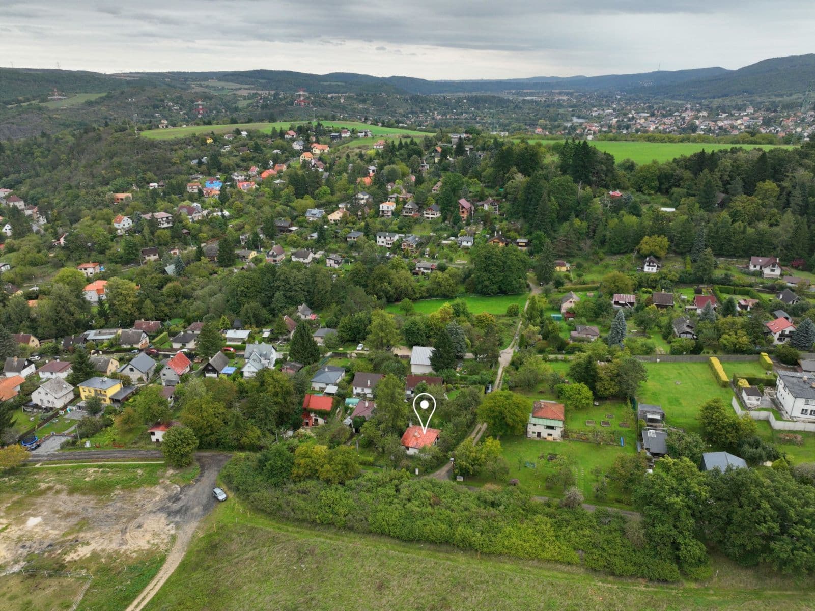 Prodej chaty, chalupy 63 m², pozemek 504 m², Lesní, Zadní Třebaň, Středočeský kraj Prodej chaty, chalupy 63 m², pozemek 504 m², Lesní, Zadní Třebaň, Středočeský kraj
