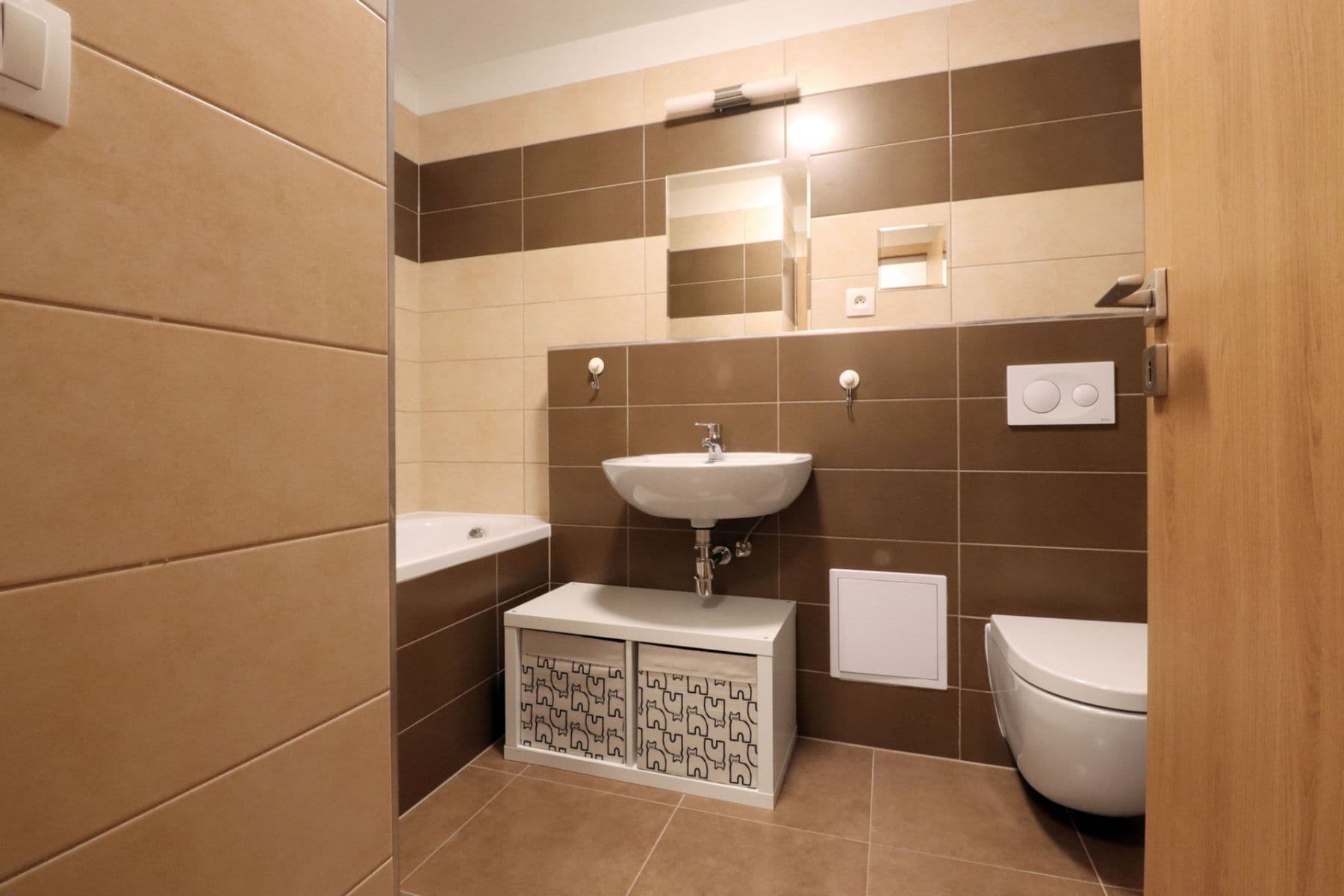 Pronájem bytu 1+kk 32 m², Pšeničná, Hostivice, Středočeský kraj Pronájem bytu 1+kk 32 m², Pšeničná, Hostivice, Středočeský kraj