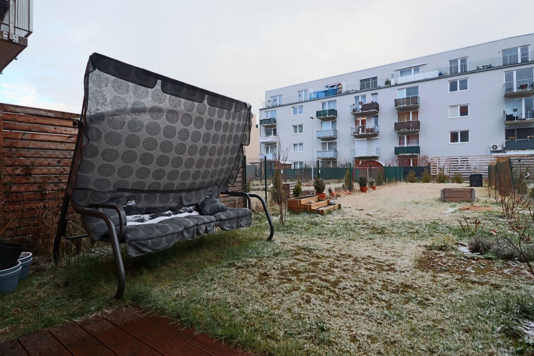 Pronájem bytu 1+kk 32 m², Pšeničná, Hostivice, Středočeský kraj Pronájem bytu 1+kk 32 m², Pšeničná, Hostivice, Středočeský kraj