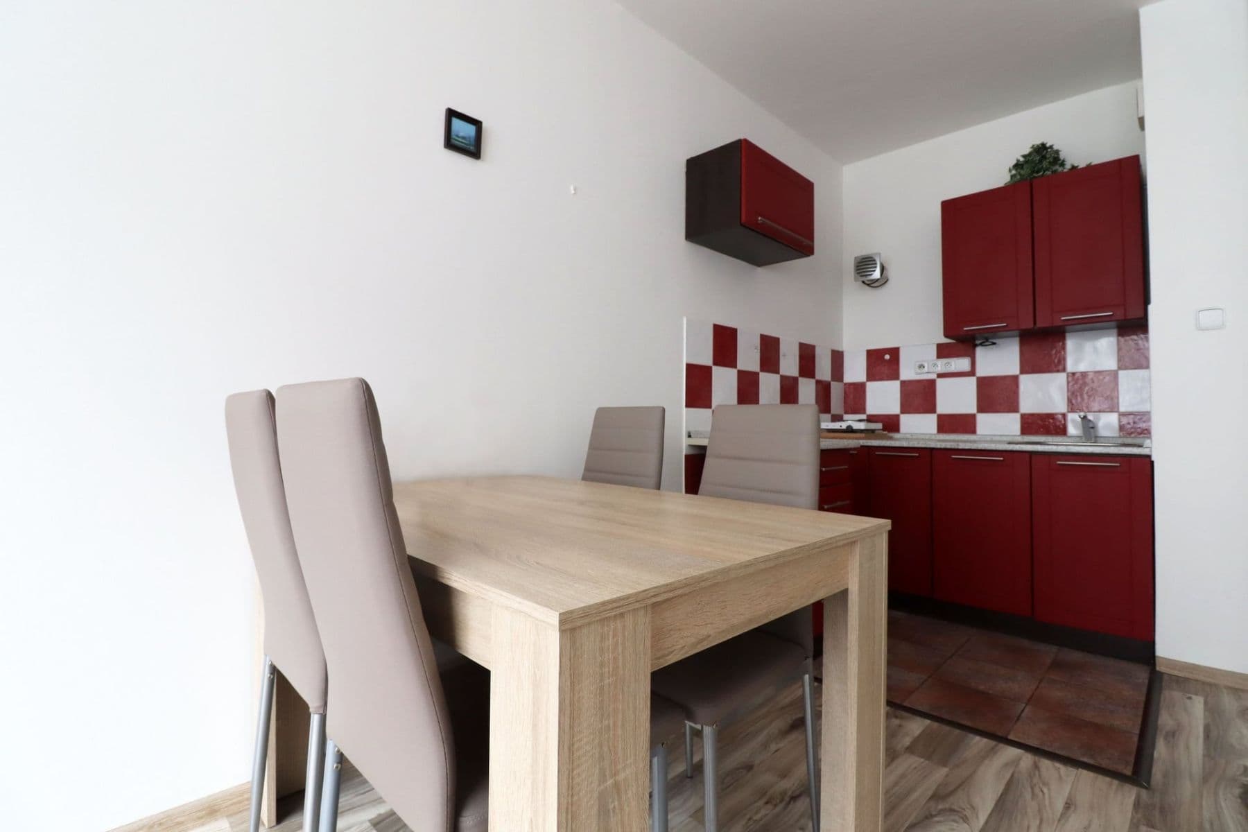 Pronájem bytu 1+kk 29 m², Rochovská, Praha, Praha Pronájem bytu 1+kk 29 m², Rochovská, Praha, Praha