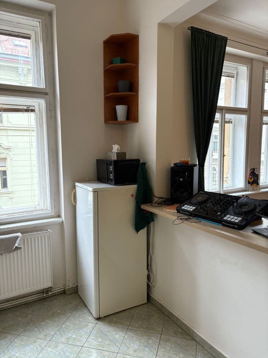 Pronájem bytu 2+kk 76 m², Mánesova, Praha, Praha Pronájem bytu 2+kk 76 m², Mánesova, Praha, Praha