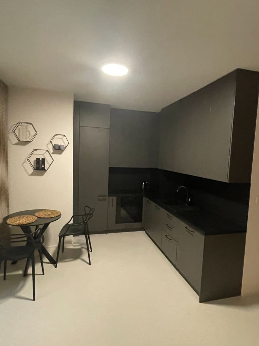Pronájem bytu 2+1 58 m², Bratislava - mestská časť Staré Mesto, Bratislavský kraj Pronájem bytu 2+1 58 m², Bratislava - mestská časť Staré Mesto, Bratislavský kraj