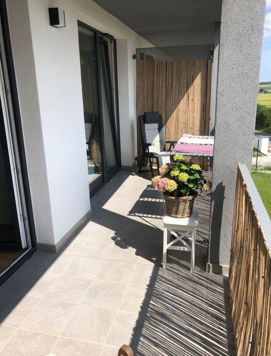 Prodej bytu 2+kk 59 m², Velvarská, Horoměřice, Středočeský kraj Prodej bytu 2+kk 59 m², Velvarská, Horoměřice, Středočeský kraj