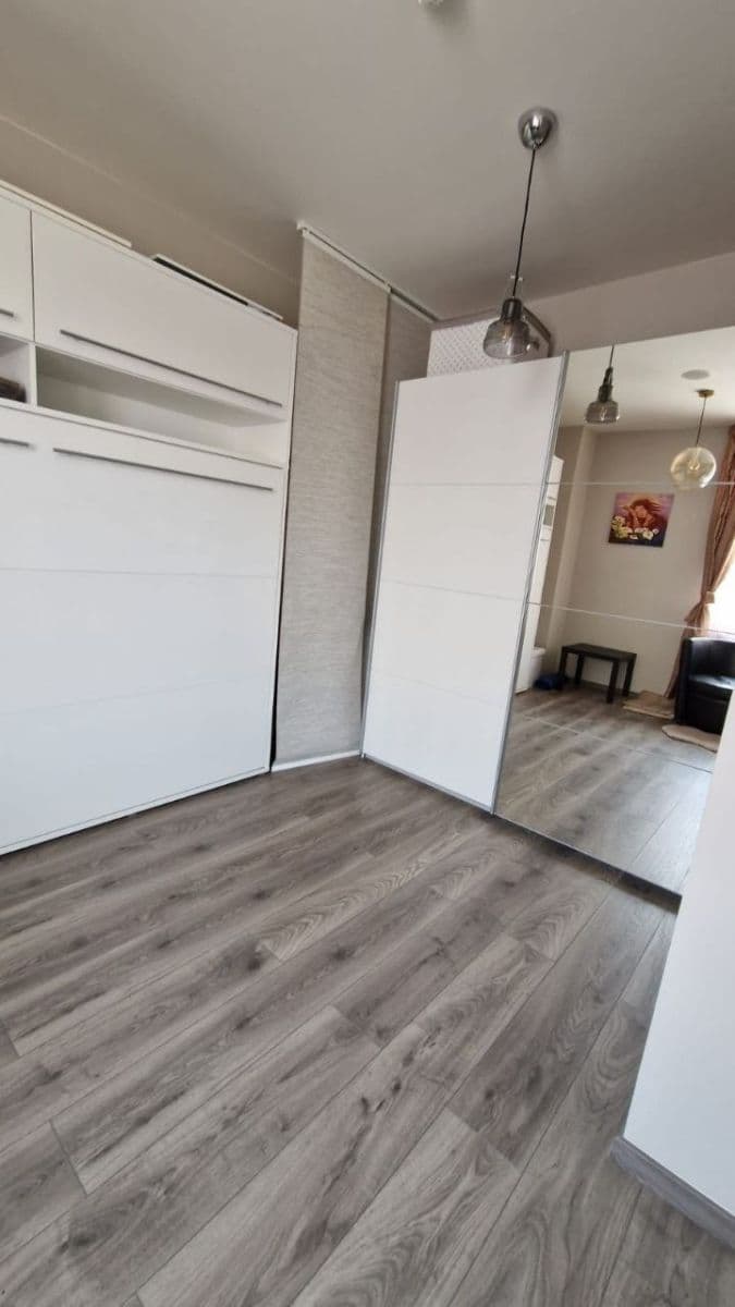 Pronájem bytu 2+1 49 m², Perucká, Praha, Praha Pronájem bytu 2+1 49 m², Perucká, Praha, Praha