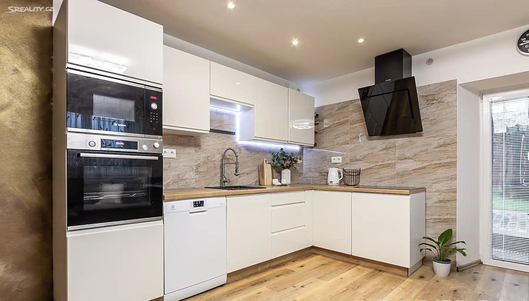 Prodej domu 146 m², pozemek 146 m², Koleč, Středočeský kraj Prodej domu 146 m², pozemek 146 m², Koleč, Středočeský kraj