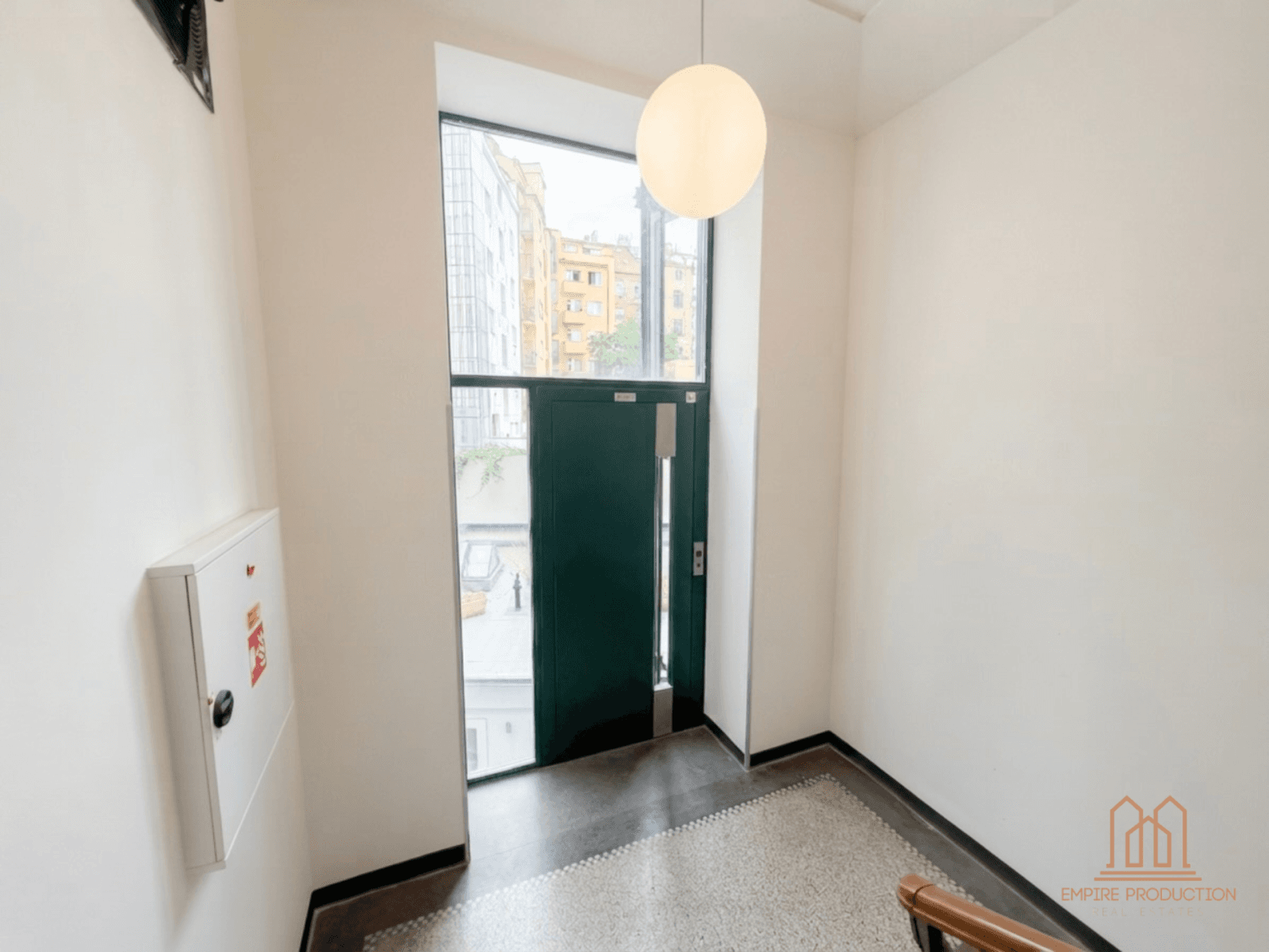 Prodej bytu 2+kk 43 m², 28. pluku, Praha, Praha Prodej bytu 2+kk 43 m², 28. pluku, Praha, Praha