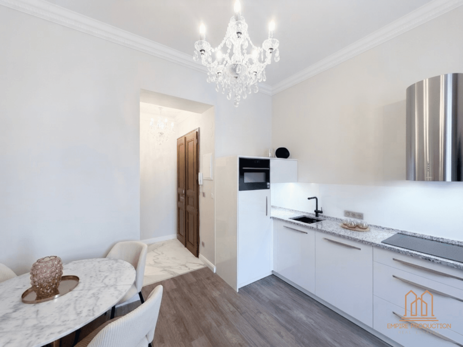 Prodej bytu 2+kk 43 m², 28. pluku, Praha, Praha Prodej bytu 2+kk 43 m², 28. pluku, Praha, Praha
