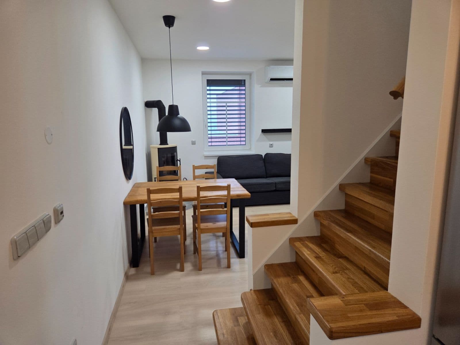 Pronájem domu 64 m², pozemek 200 m², Na Vyhlídce, Zlín, Zlínský kraj Pronájem domu 64 m², pozemek 200 m², Na Vyhlídce, Zlín, Zlínský kraj
