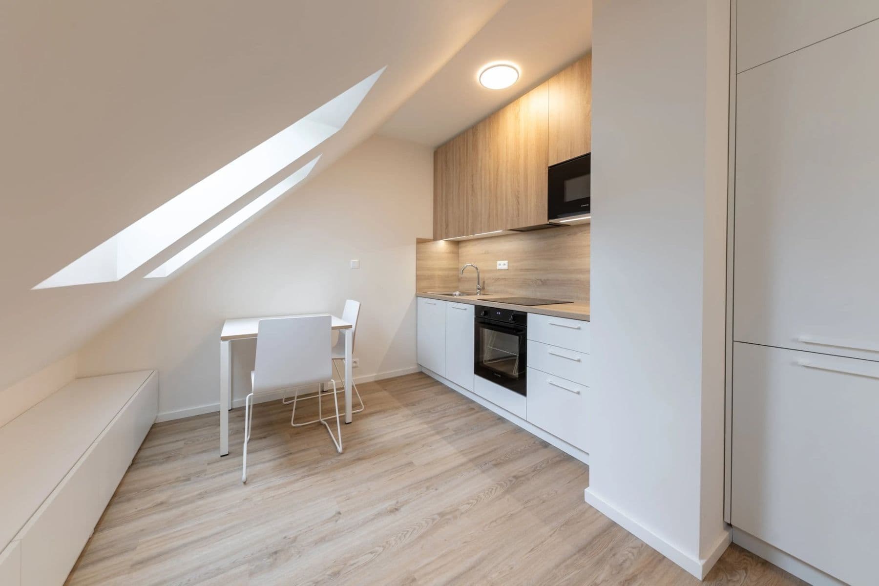 Pronájem bytu 1+kk 29 m², Veletržní, Praha, Praha Pronájem bytu 1+kk 29 m², Veletržní, Praha, Praha