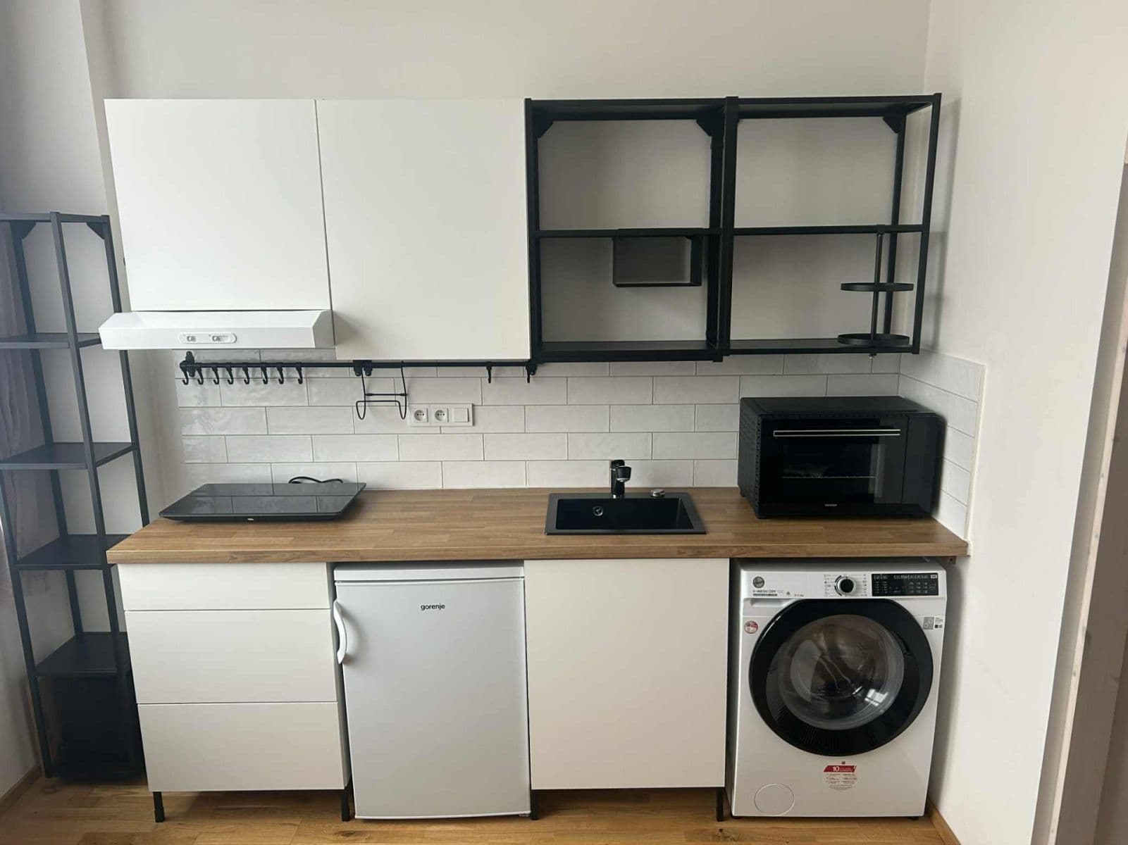Pronájem bytu 1+kk 27 m², Parléřova, Praha, Praha Pronájem bytu 1+kk 27 m², Parléřova, Praha, Praha