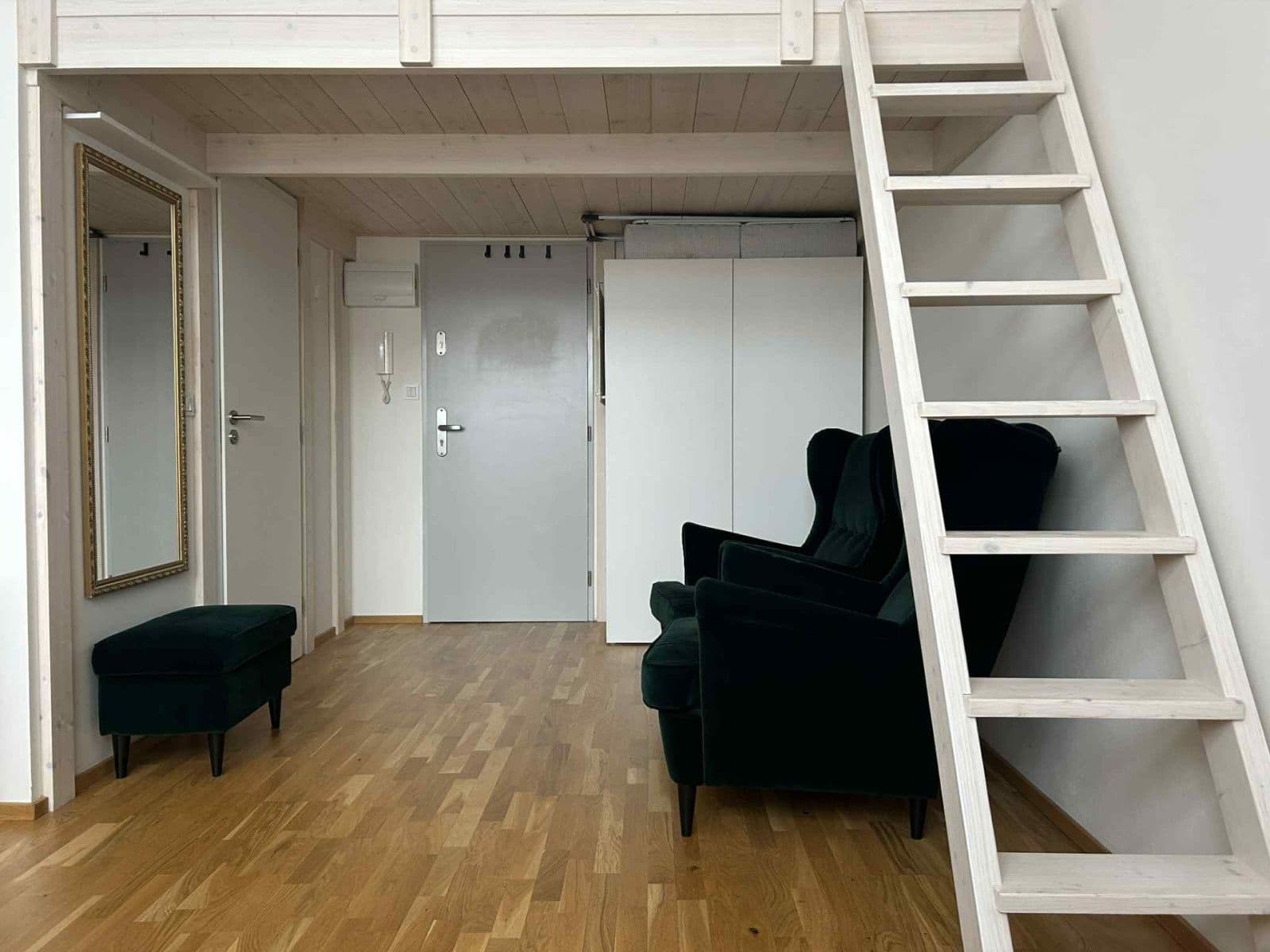 Pronájem bytu 1+kk 27 m², Parléřova, Praha, Praha Pronájem bytu 1+kk 27 m², Parléřova, Praha, Praha