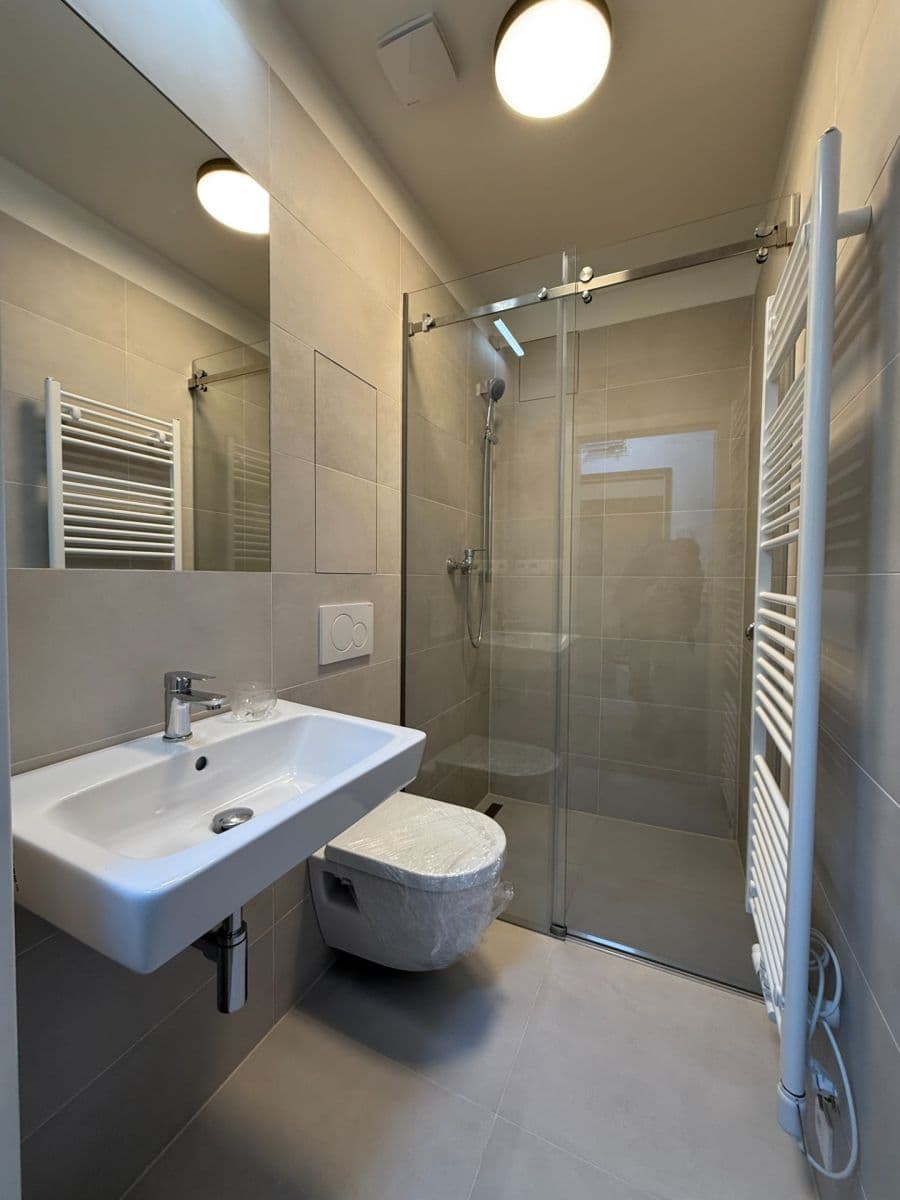 Pronájem bytu 2+kk 37 m², Rýznerova, Únětice, Středočeský kraj Pronájem bytu 2+kk 37 m², Rýznerova, Únětice, Středočeský kraj