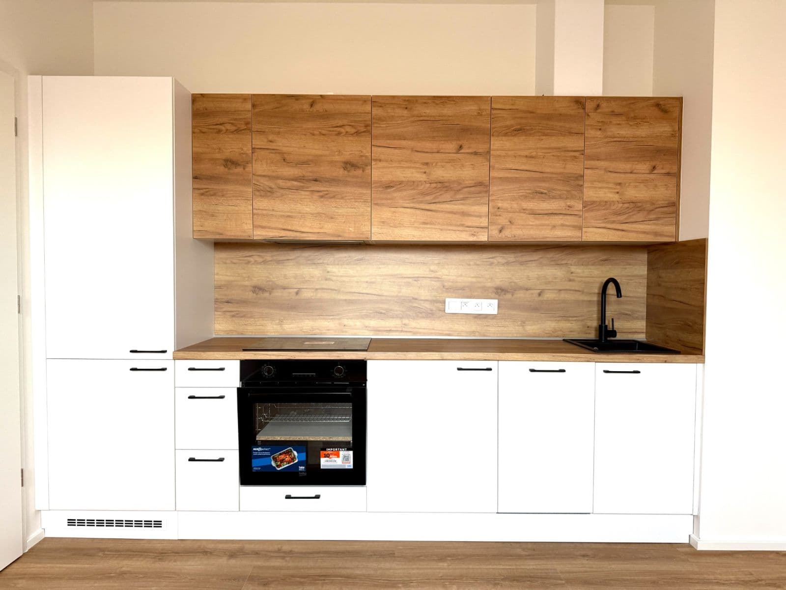 Pronájem bytu 2+kk 37 m², Rýznerova, Únětice, Středočeský kraj Pronájem bytu 2+kk 37 m², Rýznerova, Únětice, Středočeský kraj