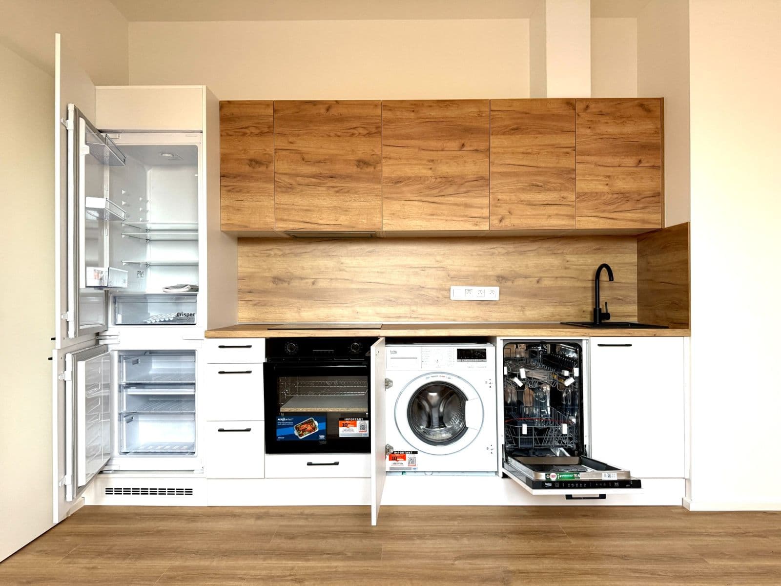 Pronájem bytu 2+kk 37 m², Rýznerova, Únětice, Středočeský kraj Pronájem bytu 2+kk 37 m², Rýznerova, Únětice, Středočeský kraj