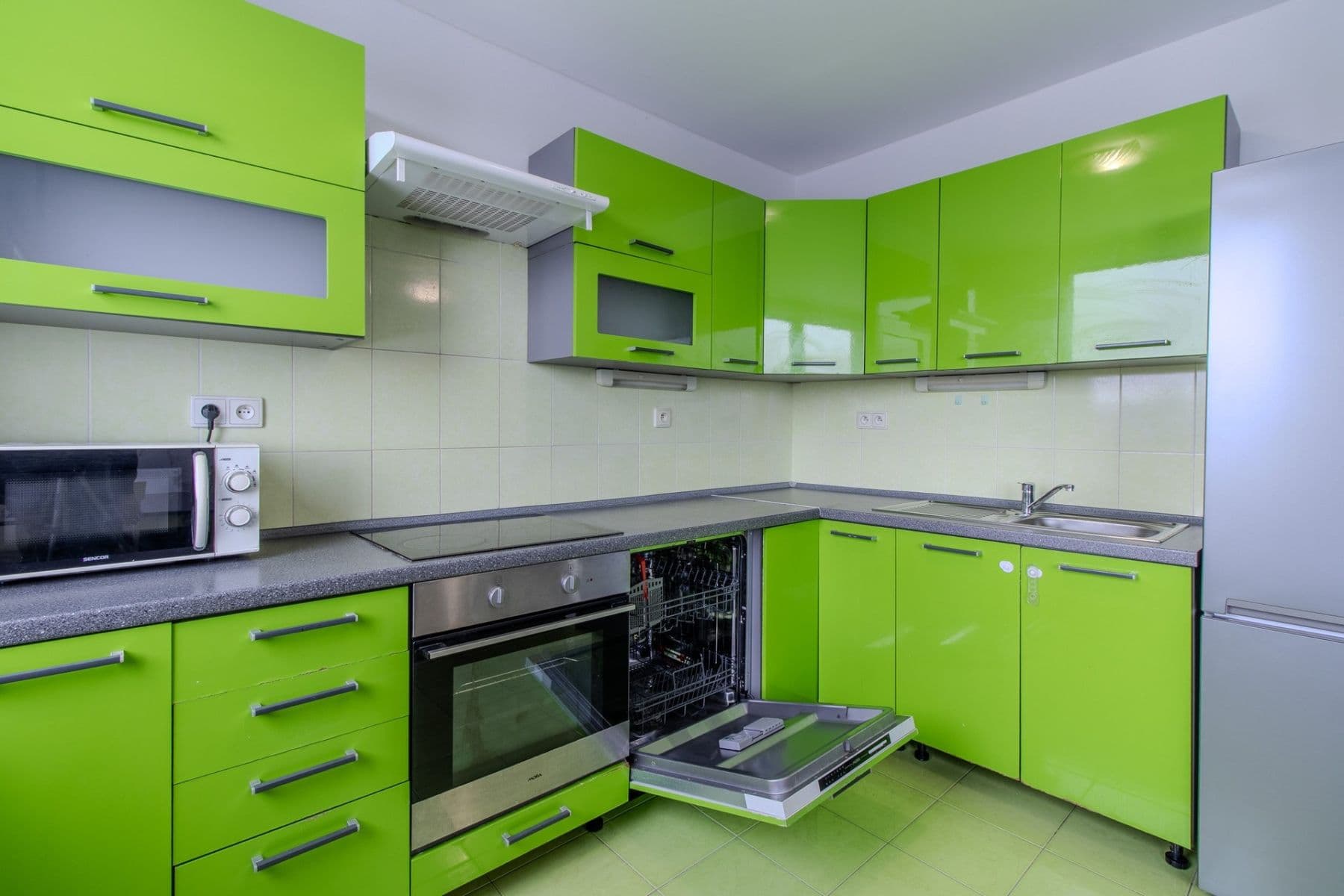 Pronájem bytu 4+kk 70 m², Zalužanská, Mladá Boleslav, Středočeský kraj Pronájem bytu 4+kk 70 m², Zalužanská, Mladá Boleslav, Středočeský kraj