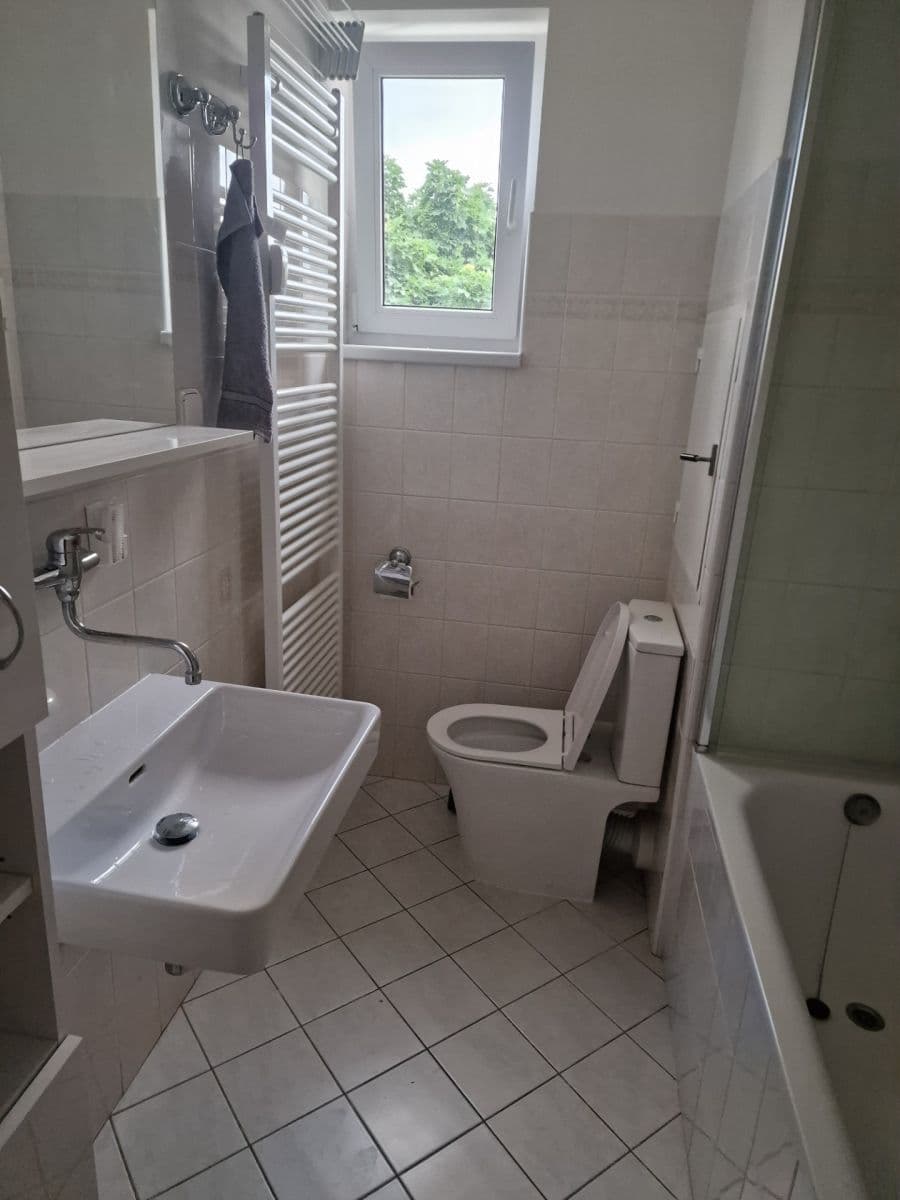 Pronájem bytu 2+kk 44 m², Stará náves, Praha, Praha Pronájem bytu 2+kk 44 m², Stará náves, Praha, Praha