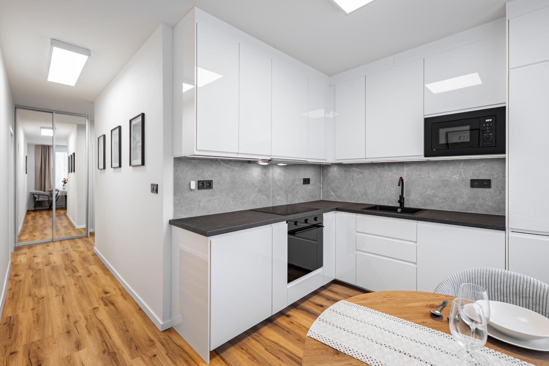 Prodej bytu 2+1 60 m², Alej 17. listopadu, Roudnice nad Labem, Ústecký kraj Prodej bytu 2+1 60 m², Alej 17. listopadu, Roudnice nad Labem, Ústecký kraj